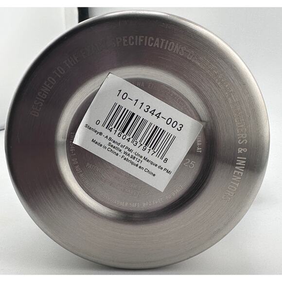 STANLEY Classic Legendary Bottle | 1.1 QT - HAMMERTONE SILVER - Picture 4 of 4